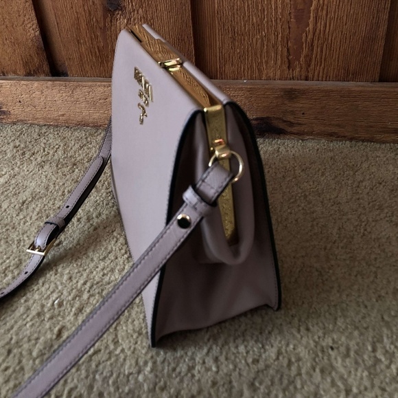 Prada Light Frame Saffiano leather bag - Picture 7 of 9